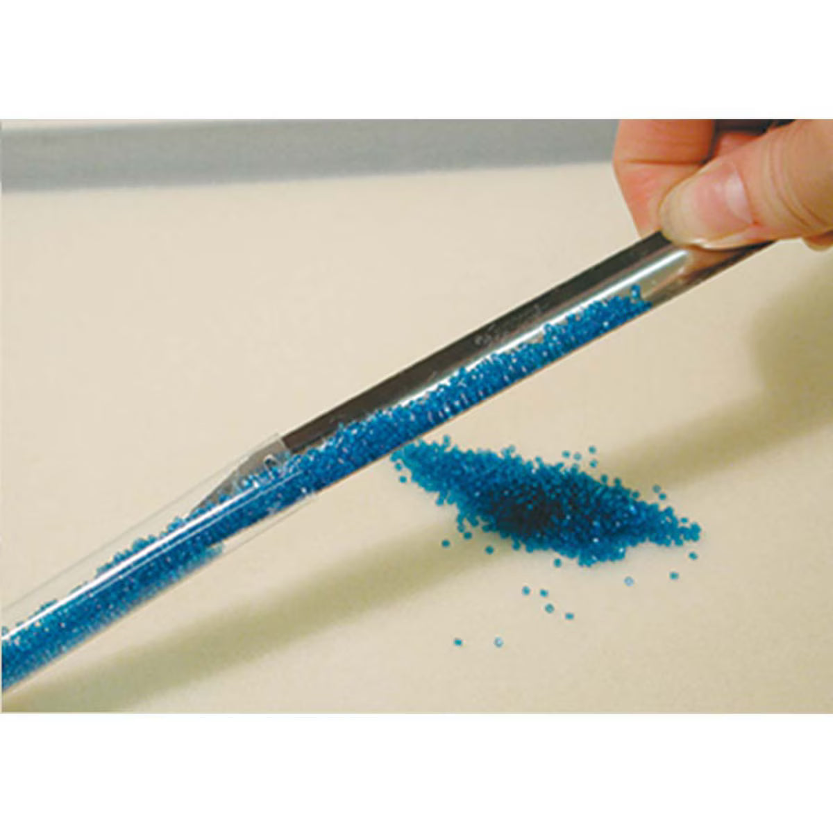 Scoopeez Bead Scoop | Bead & Craft Supply Tool | Beadsmith